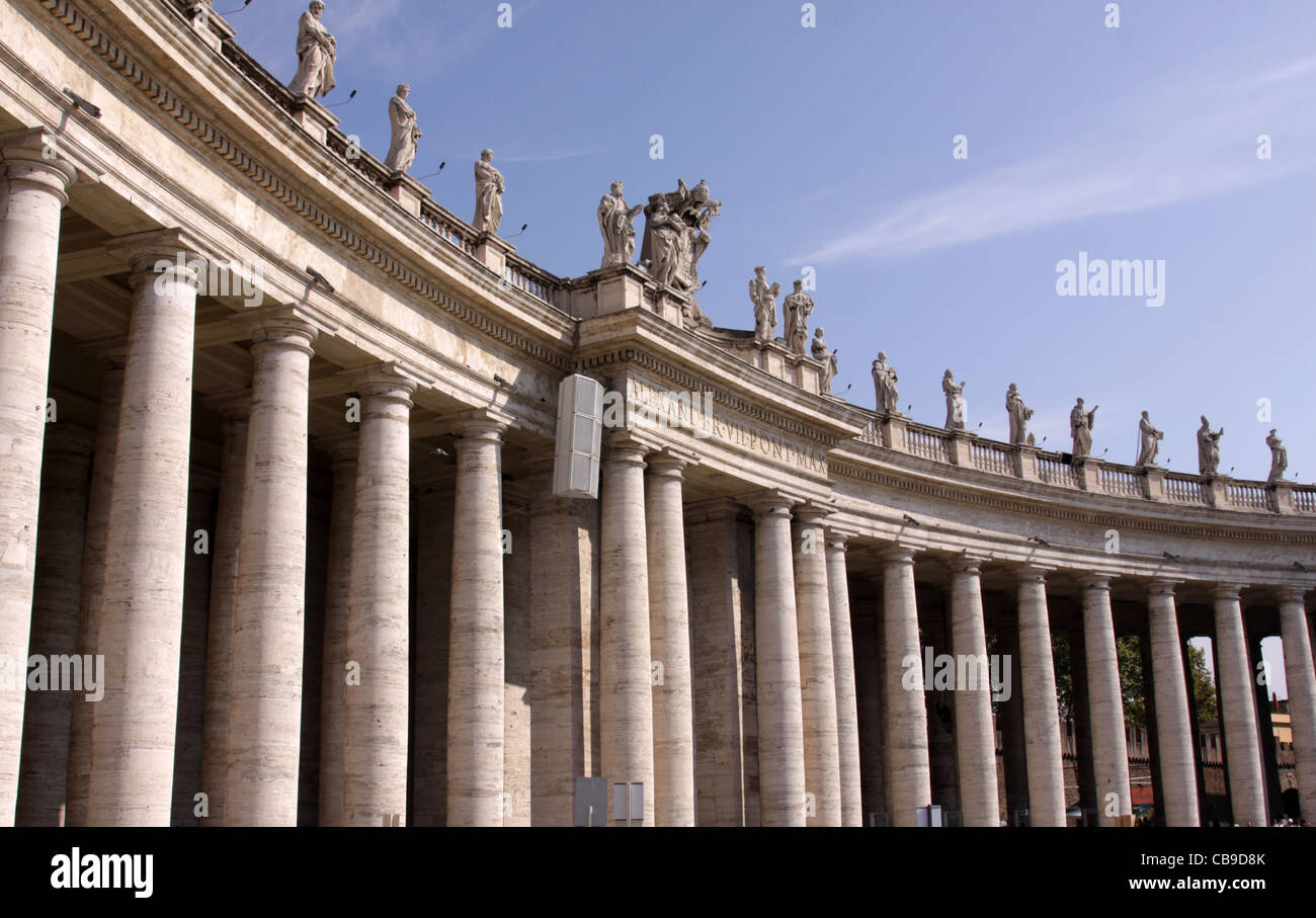 Elenco Statue Colonnato San Pietro Colonnato san pietro statue immagini e fotografie stock ad alta