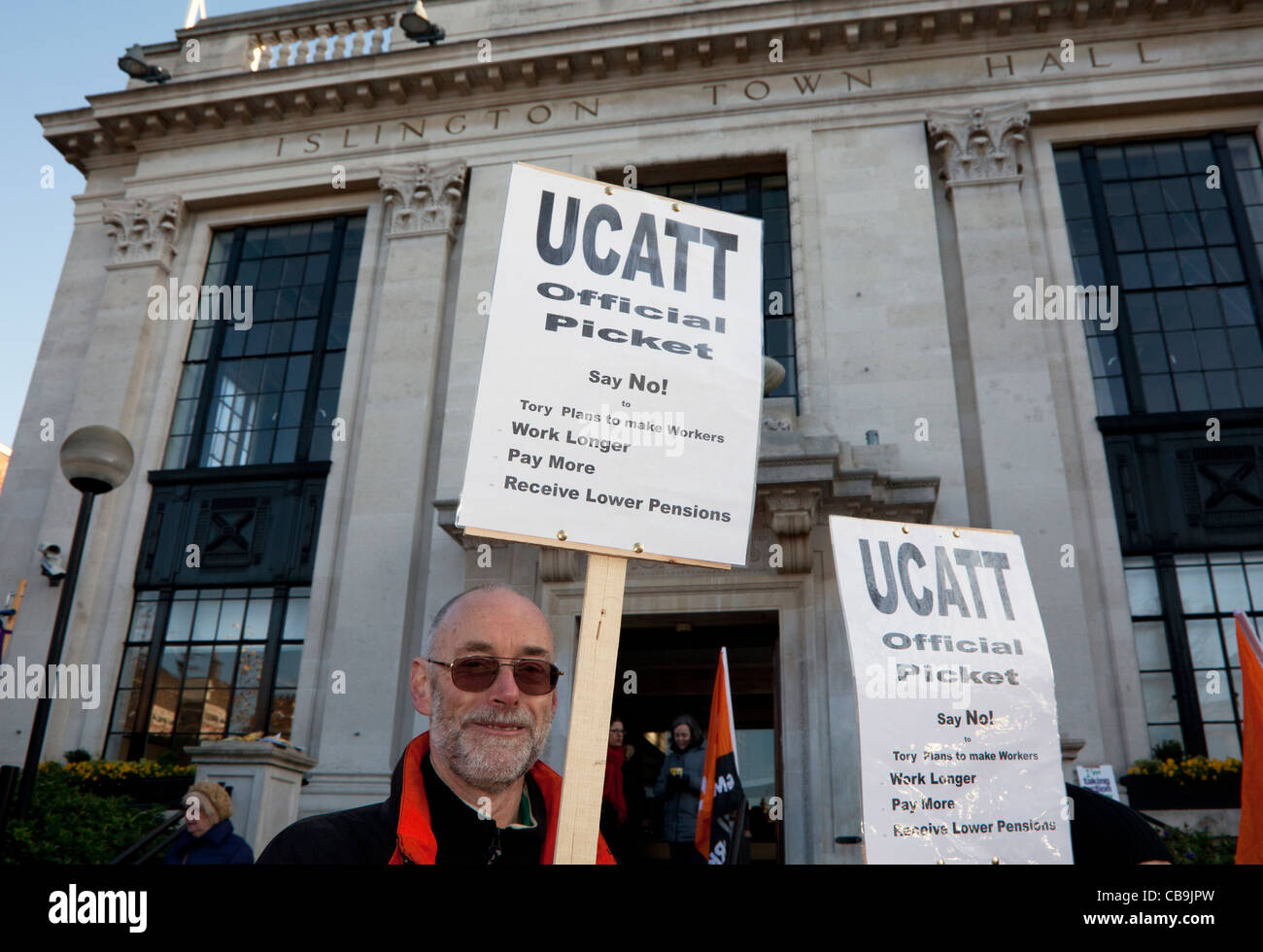 Giornata di azioni sindacali nel settore pubblico rally al di fuori di Islington Town Hall, Londra Foto Stock