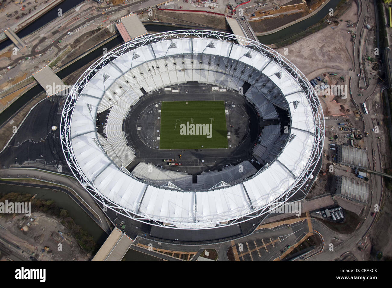 30.03.2011 Vista aerea dello stadio olimpico di Londra. La costruzione è stata completata il 29 marzo. Foto Stock