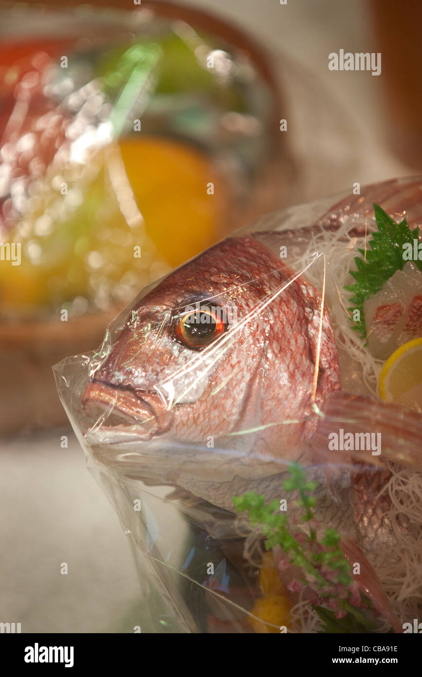 Kappabashi Dori, noto come 'stoviglie città", una strada di negozi che vendono molti cucina e ristorante prodotti, Tokyo, Giappone. Foto Stock