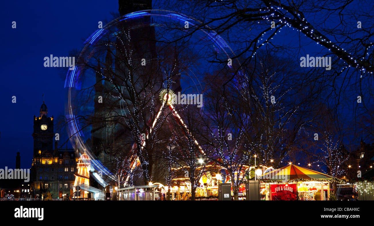 Edimburgo Natale fiera del divertimento grande ruota panoramica Ferris, Scozia UK Europa Foto Stock