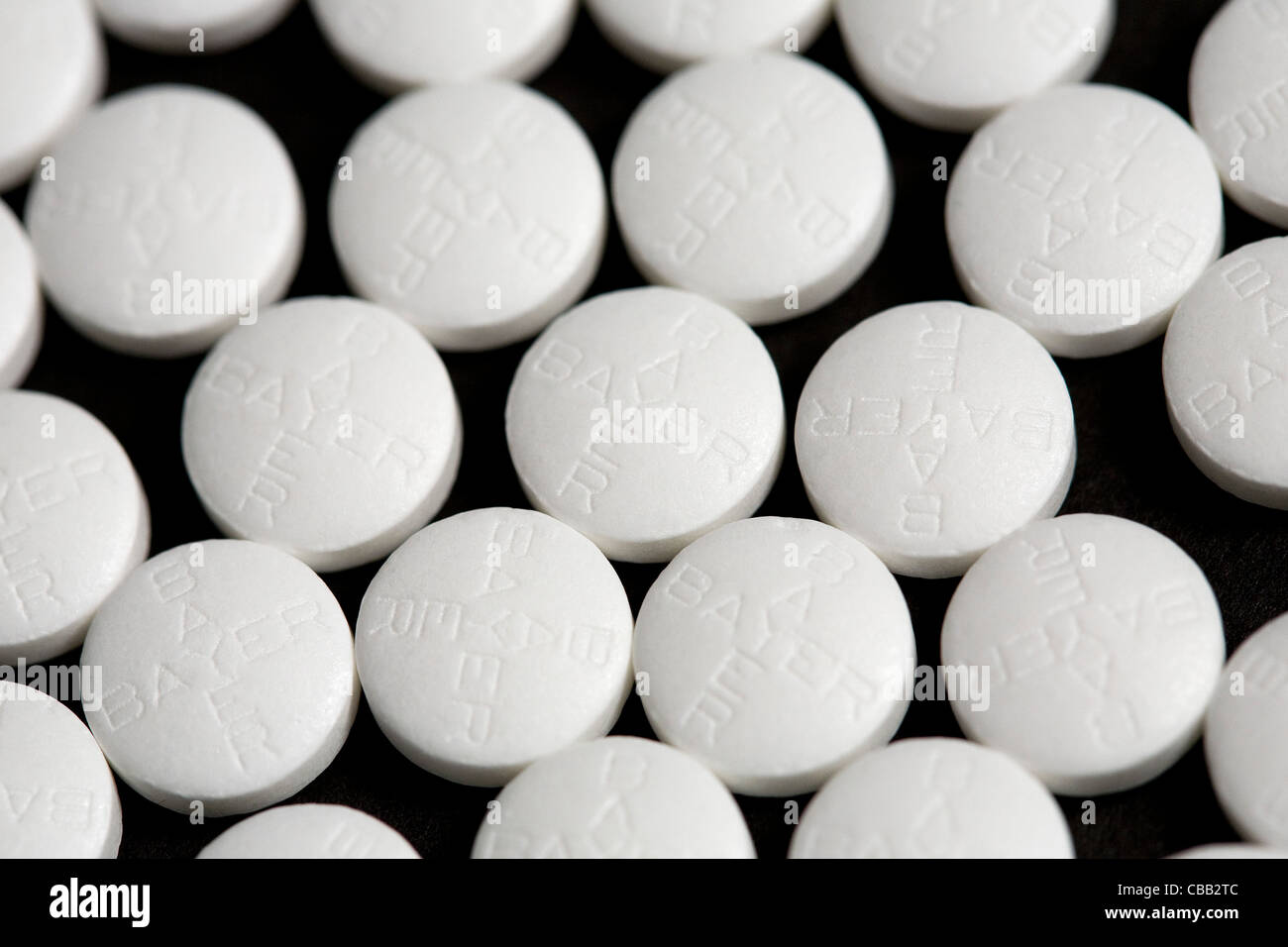 Bayer aspirin tablets immagini e fotografie stock ad alta risoluzione -  Alamy