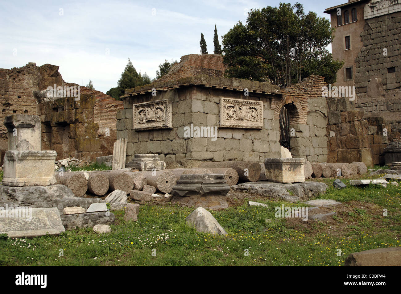 L'Italia. Roma. "Tabernae" Novae (nuovi negozi). Foro Romano. Rimane. Foto Stock