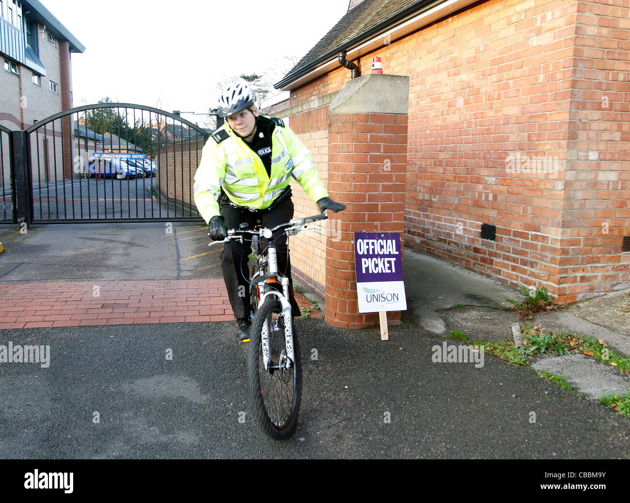 Unison - Pension giustizia giornata di azione - Nottingham - West Bridgeford stazione di polizia Foto Stock