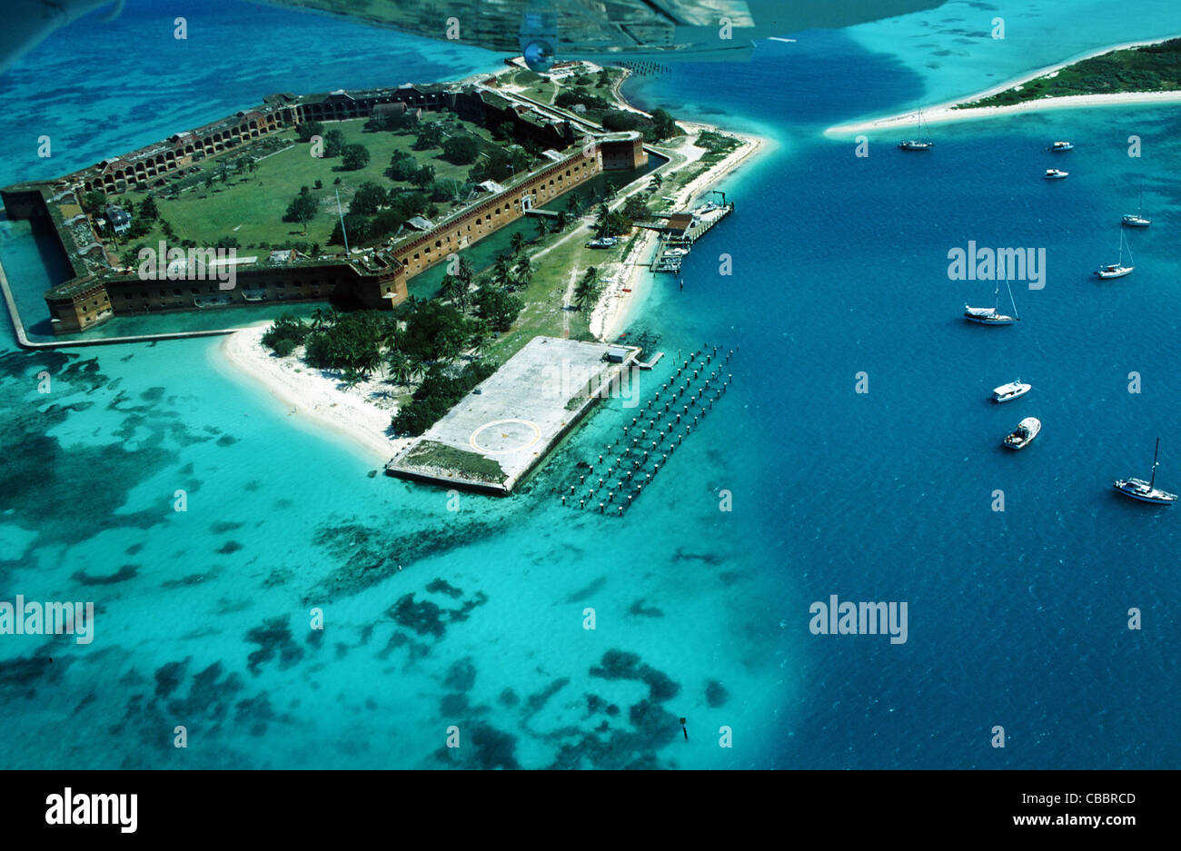 Vista aerea di Fort Jefferson su giardino chiave nel Parco Nazionale di Dry Tortugas vicino a isole Marchesi e Florida Keys Foto Stock