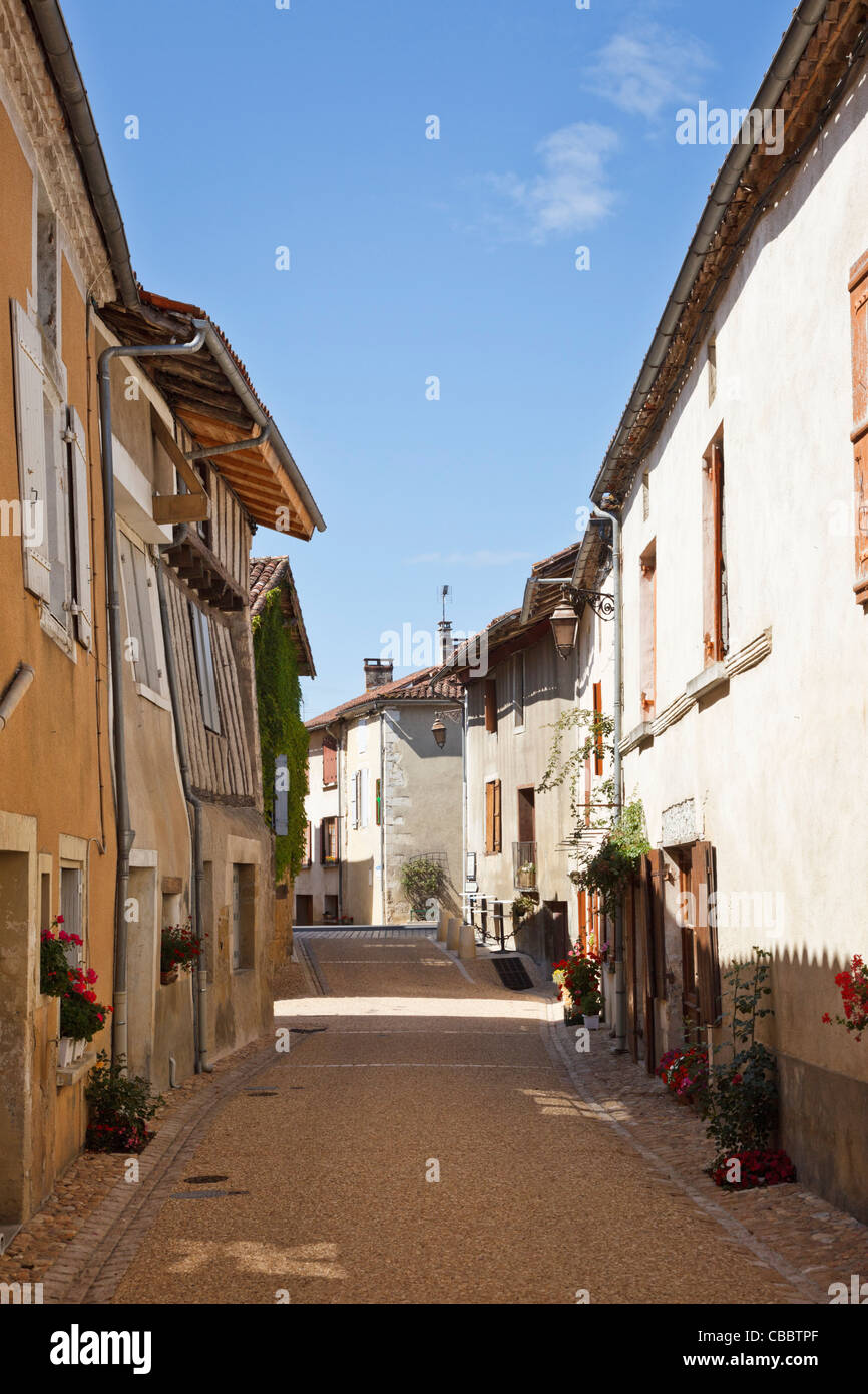 Bella strada di Saint Jean de Cole, Dordogne, Francia Foto Stock