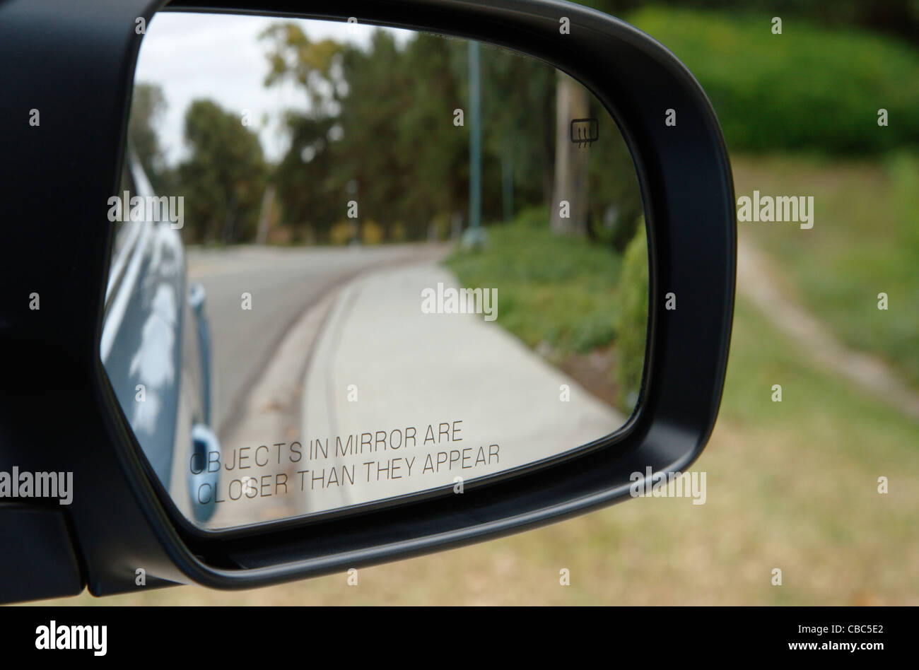 Lo specchio retrovisore esterno Foto Stock