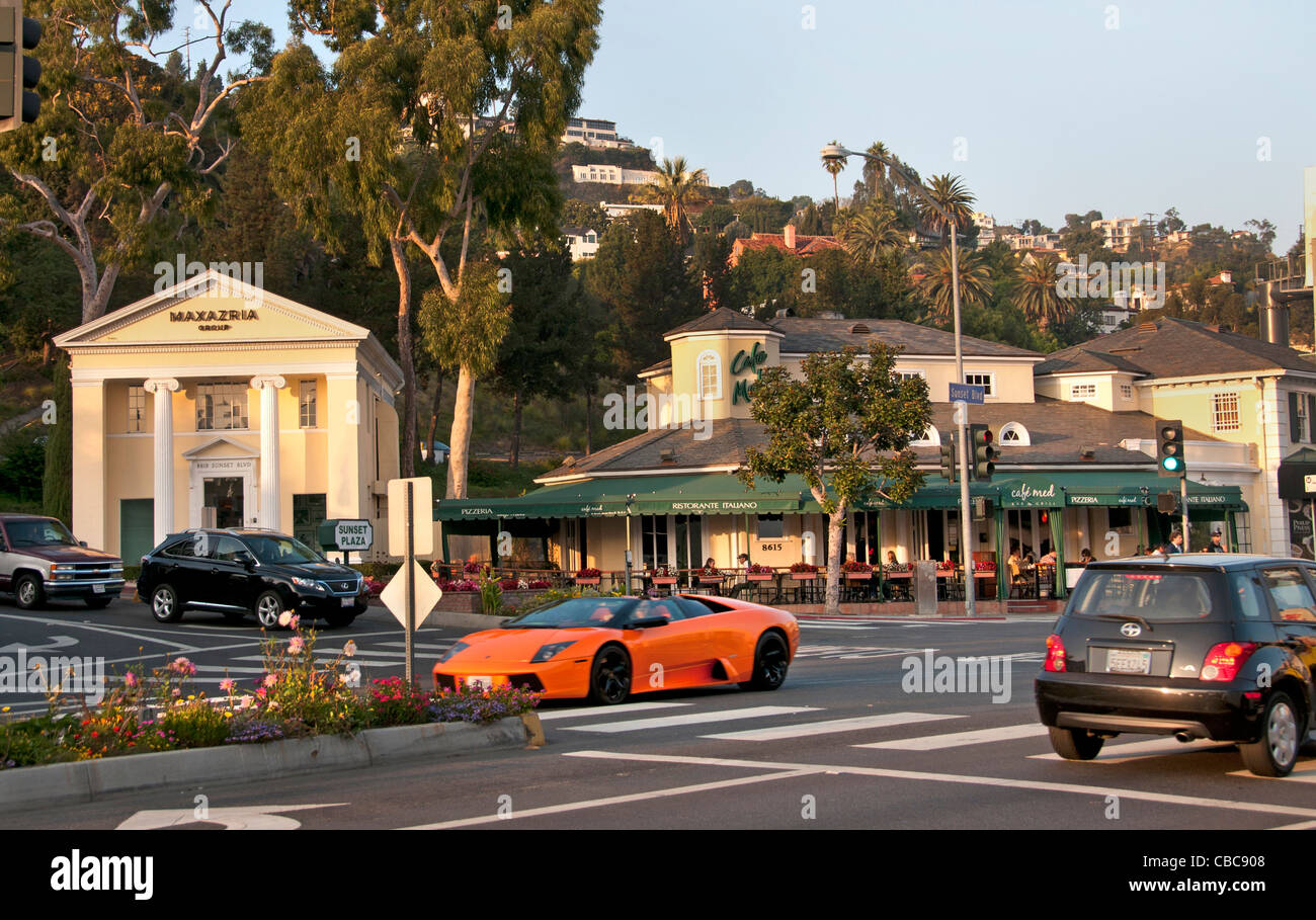 Gruppo Maxazria Cafe Med Sunset Boulevard Beverly Hills Los Angeles Ferrari Foto Stock