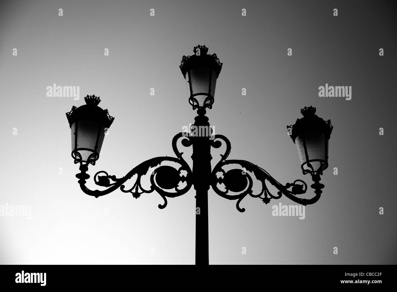 Lightpost nel Parco del Retiro. Madrid, Spagna Foto Stock