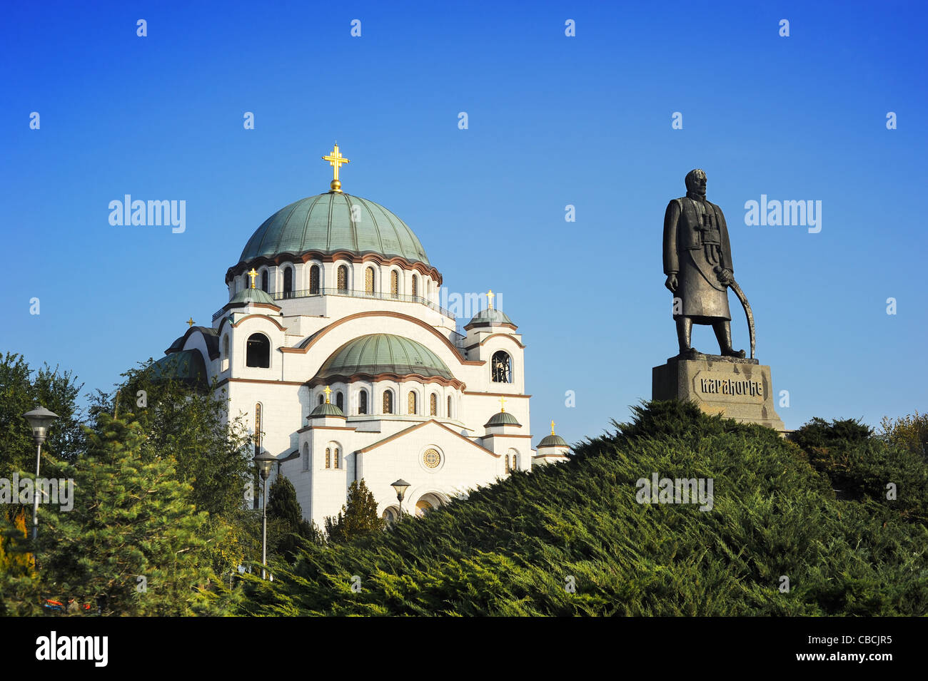 Monumento commemorativo di Karageorge Petrovic davanti al Duomo di San Sava a Belgrado in Serbia Foto Stock