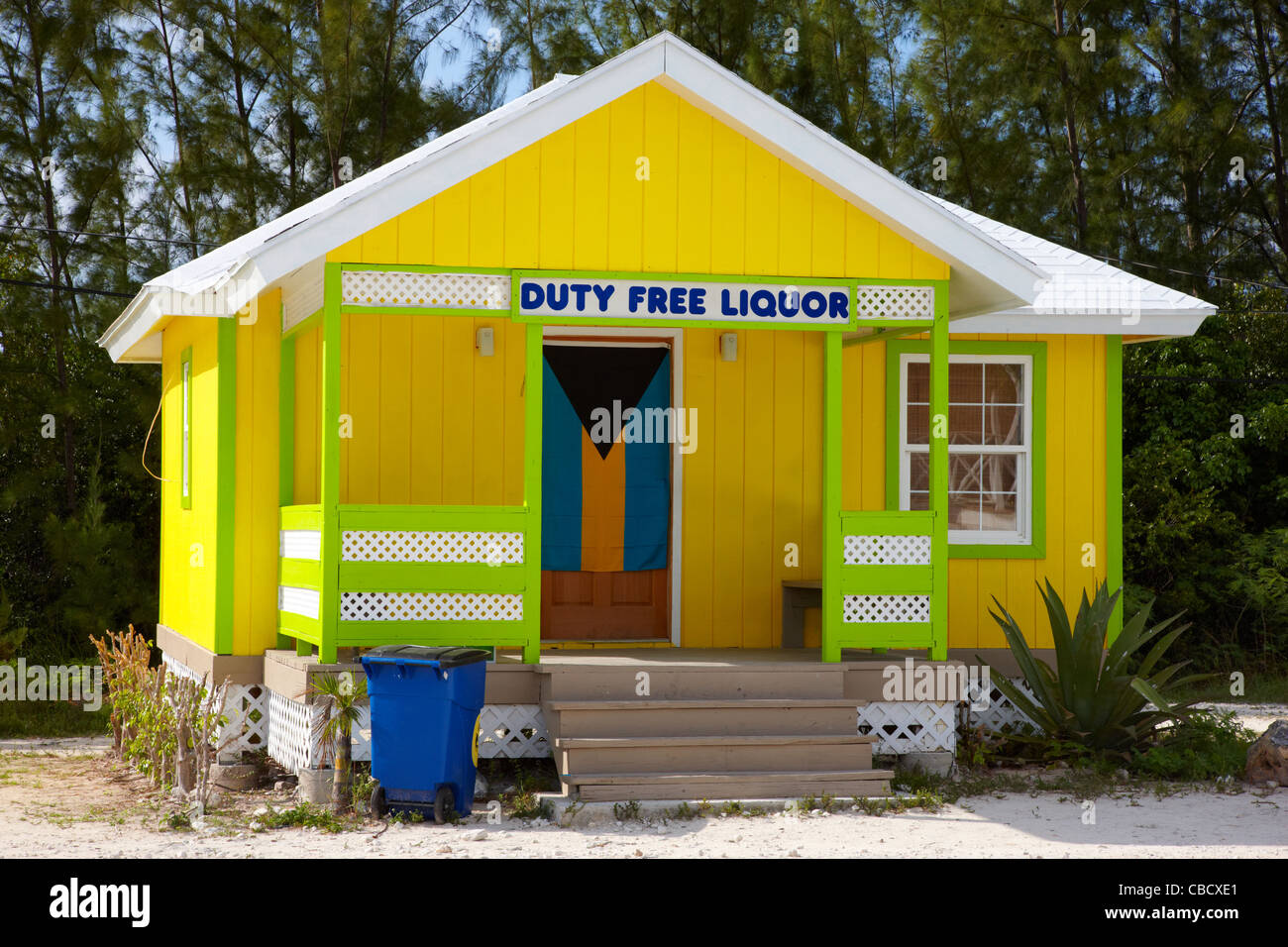 Duty Free negozio di liquori a San Salvador aeroporto, Bahamas, dei Caraibi Foto Stock