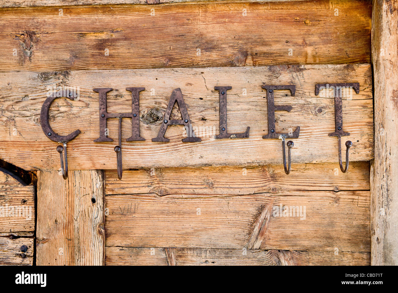 Cartello in legno dice "chalet" Foto Stock