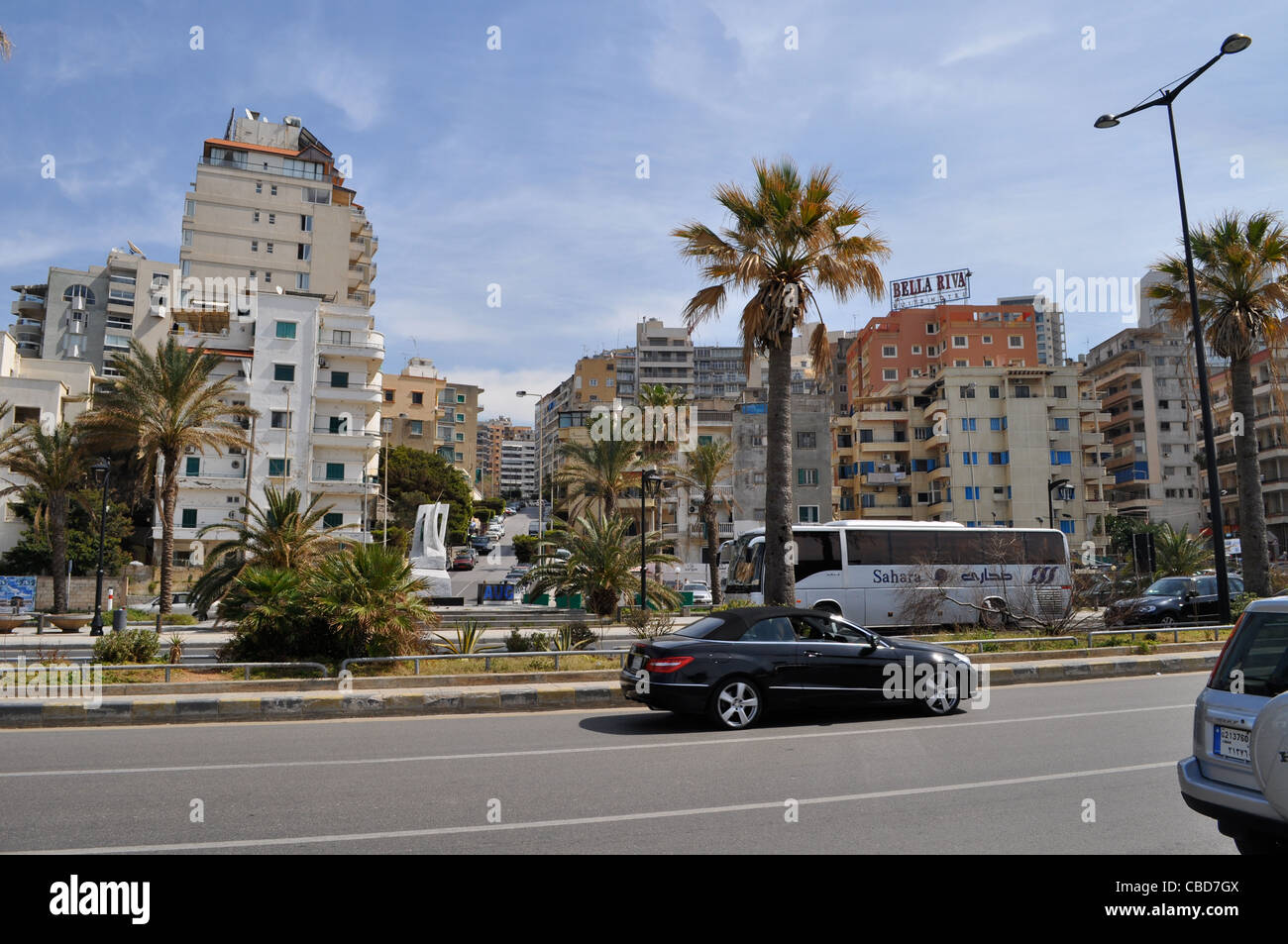 Beirut Corniche, suite hotel, Sunniti Beirut, Libano in estate di pace. Sorvolo israeliano ha continuato dopo il 2006 34 giorni di guerra. Foto Stock