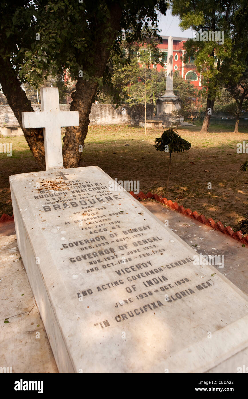 India Bengala Occidentale, Calcutta, Chiesa di San Giovanni Evangelista (1787) Memorial al Barone Brabourne governatore coloniale e viceré Foto Stock