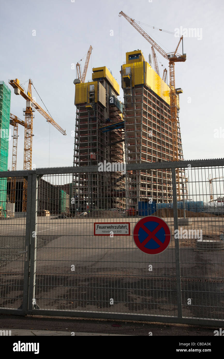 Banca centrale europea la costruzione dei nuovi locali sull'ex sito Grossmarkthalle a Francoforte in Germania. Foto Stock
