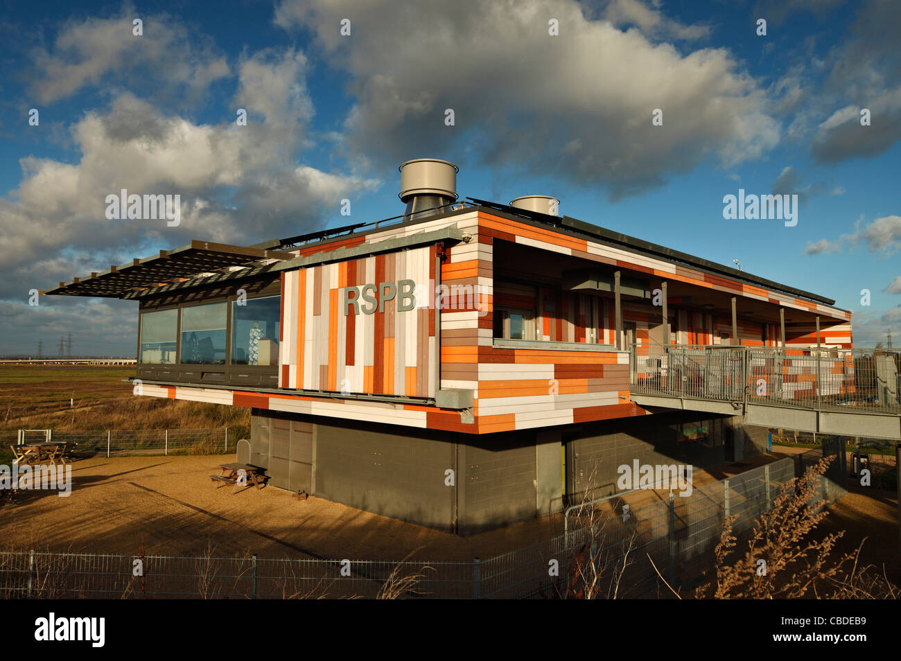 La RSPB Visitor Center a Rainham marshes. Foto Stock