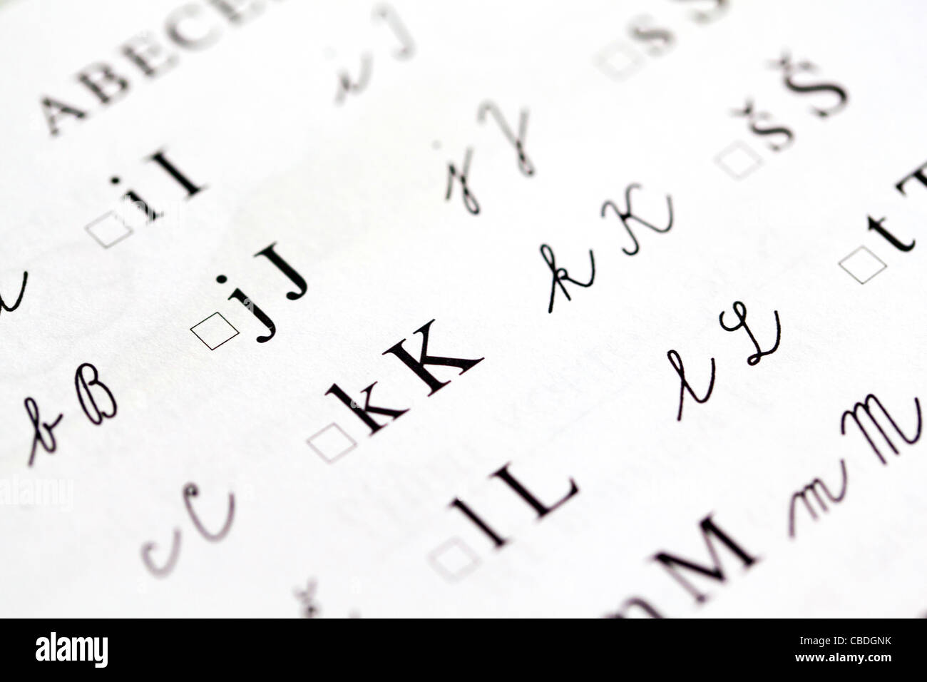 Å kolnÃ- potÅ™eby pro Å¾Ã¡ky prvnÃ-ch tÅ™Ã-d. Pastelky, slabikÃ¡Å™, ÄÃ-tanka, kniha, uÄebnice, pÃ-smena, pÃ-smo, Äetba, Foto Stock