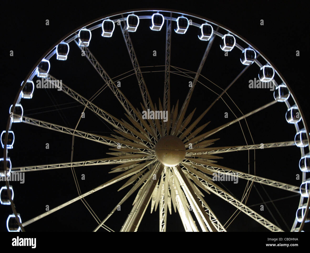 Recentemente costruito ruota panoramica Ferris in Brighton di notte. Foto Stock