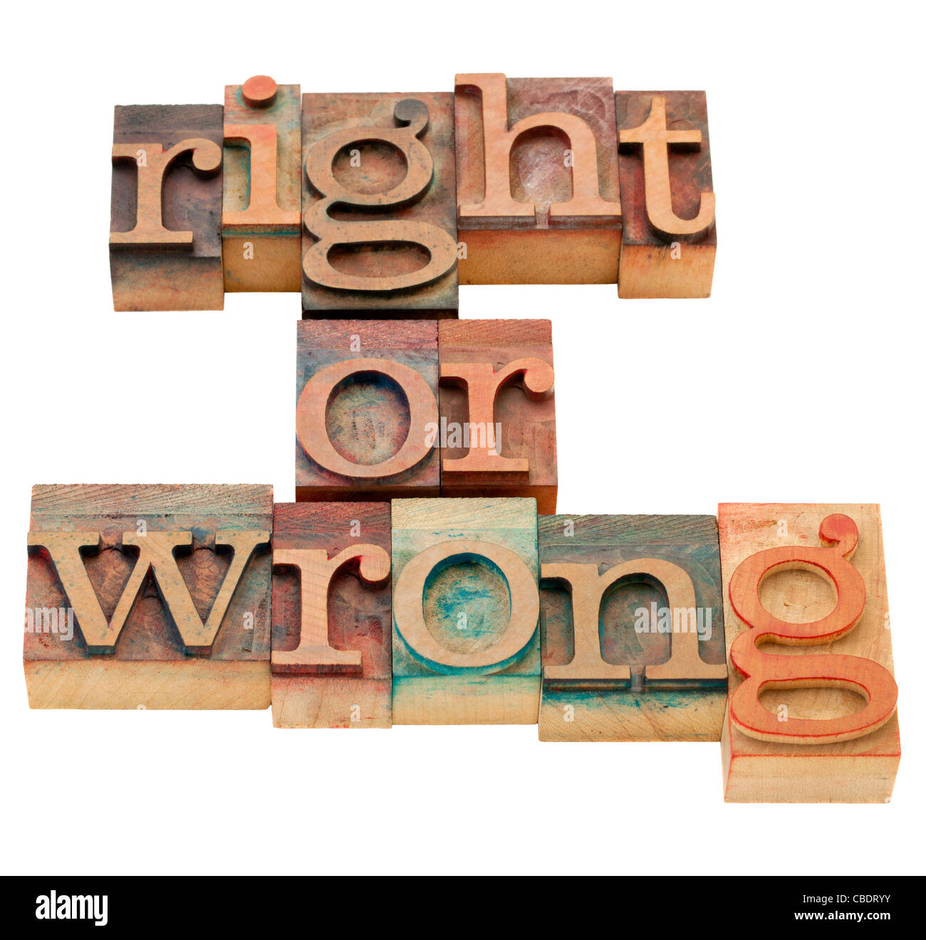 Giusto o sbagliato scelta etica dilemma - isolato in legno vintage tipografia blocchi Foto Stock