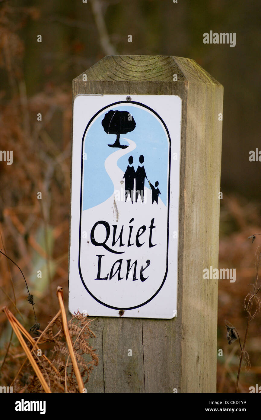 "Tranquilla Lane' segno vicino Ayot St Lawrence, Hertfordshire, Inghilterra Foto Stock