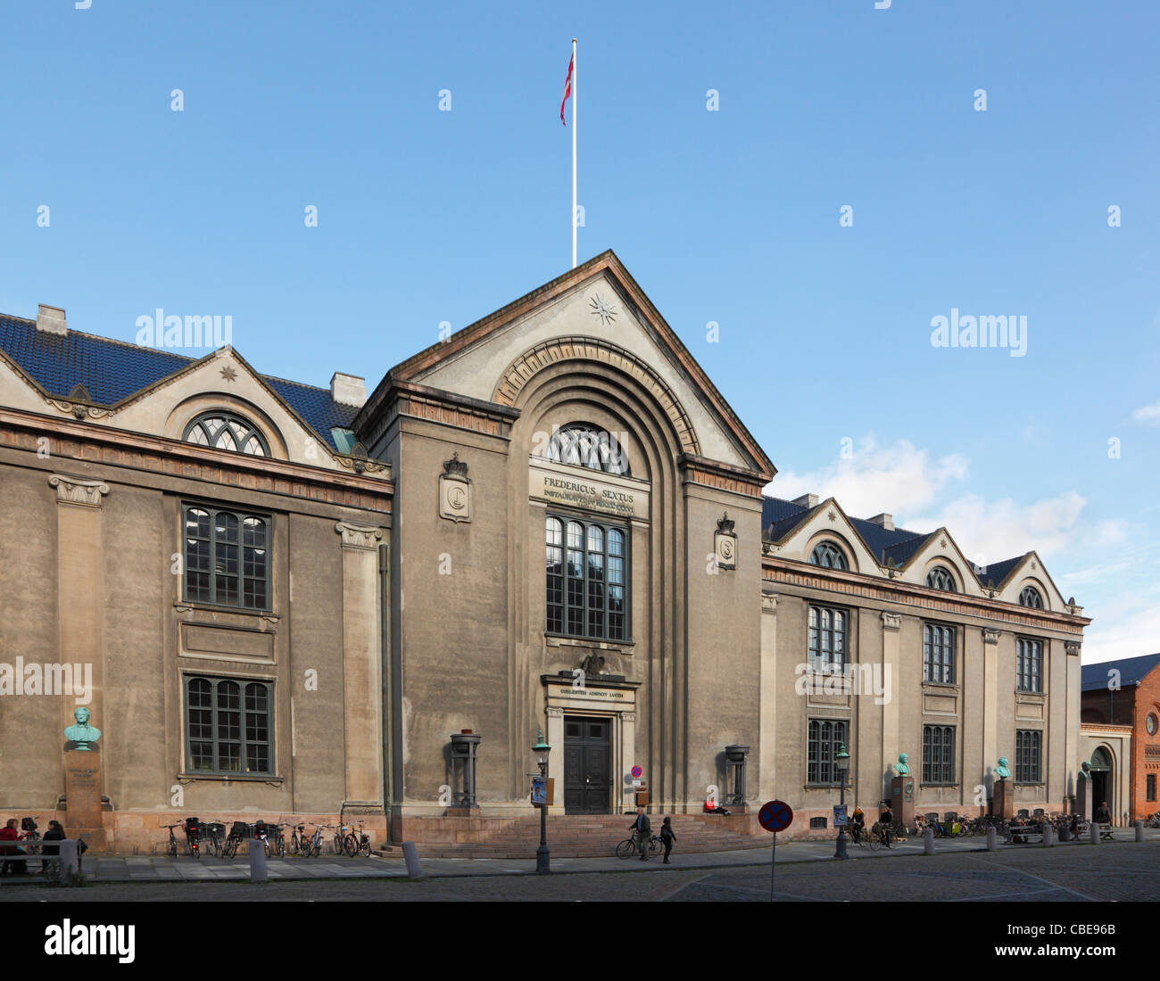 L'Università di Copenhagen, Danimarca. Il più antico e principale università  edificio nel centro di Copenhagen. Fondata nel 1479 Foto stock - Alamy