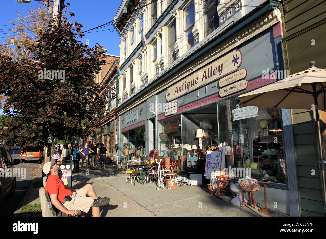 Negozi di antiquariato su Main Street Cold Spring NY Foto Stock