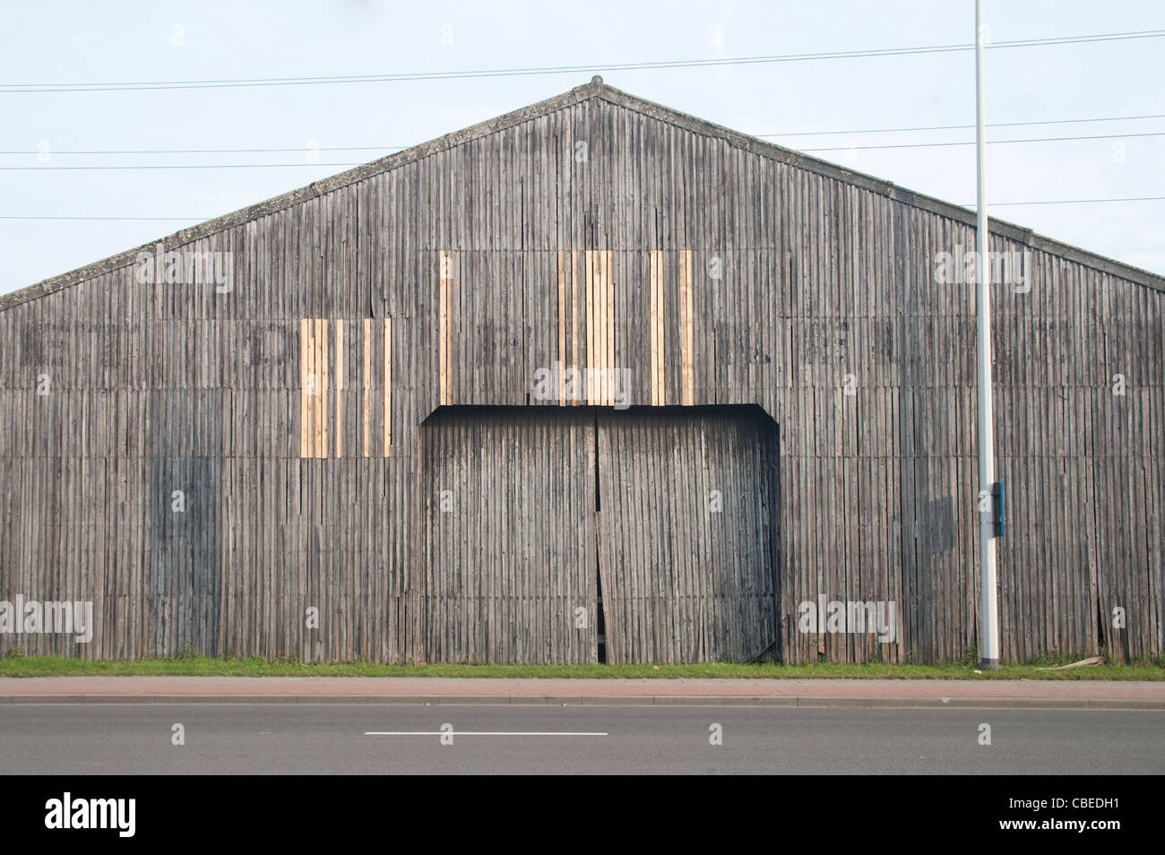 In legno antico magazzino nel porto di Anversa Porto Belgio Foto Stock