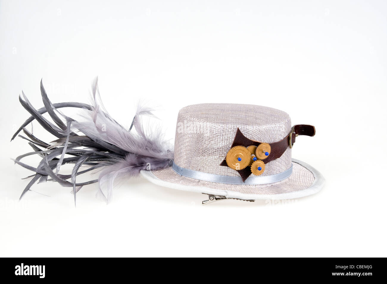 Steampunk accessori donna di hat su sfondo bianco Foto stock - Alamy