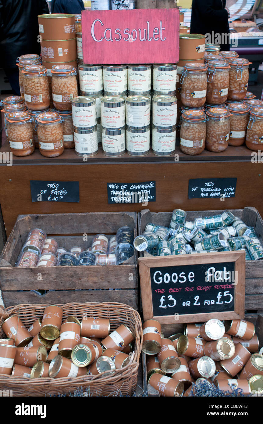 La produzione francese di stallo a Borough Market, Southwark, Londra, Inghilterra, Regno Unito Foto Stock