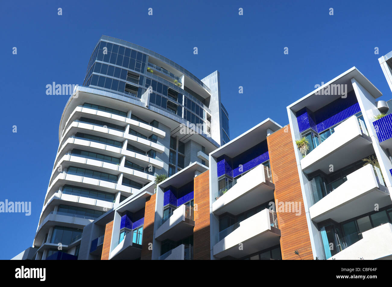Esplanade est, - un moderno edificio ad appartamenti su Beach Road a Port Melbourne, Victoria, Australia. Foto Stock