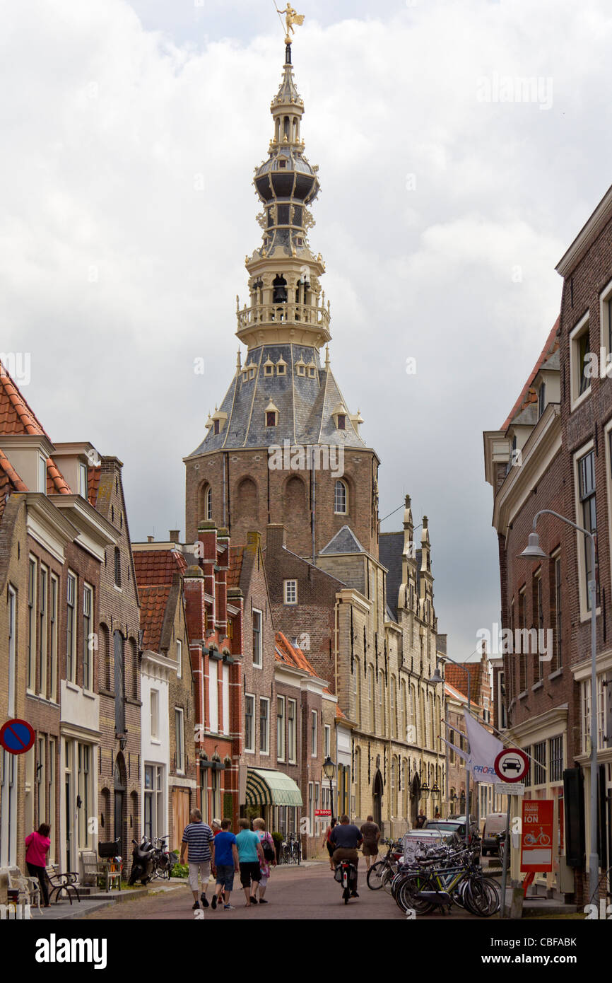 Il municipio e la sua guglia ornata, Zierikzee, Schouwen-Duiveland, Zeeland, Paesi Bassi Foto Stock