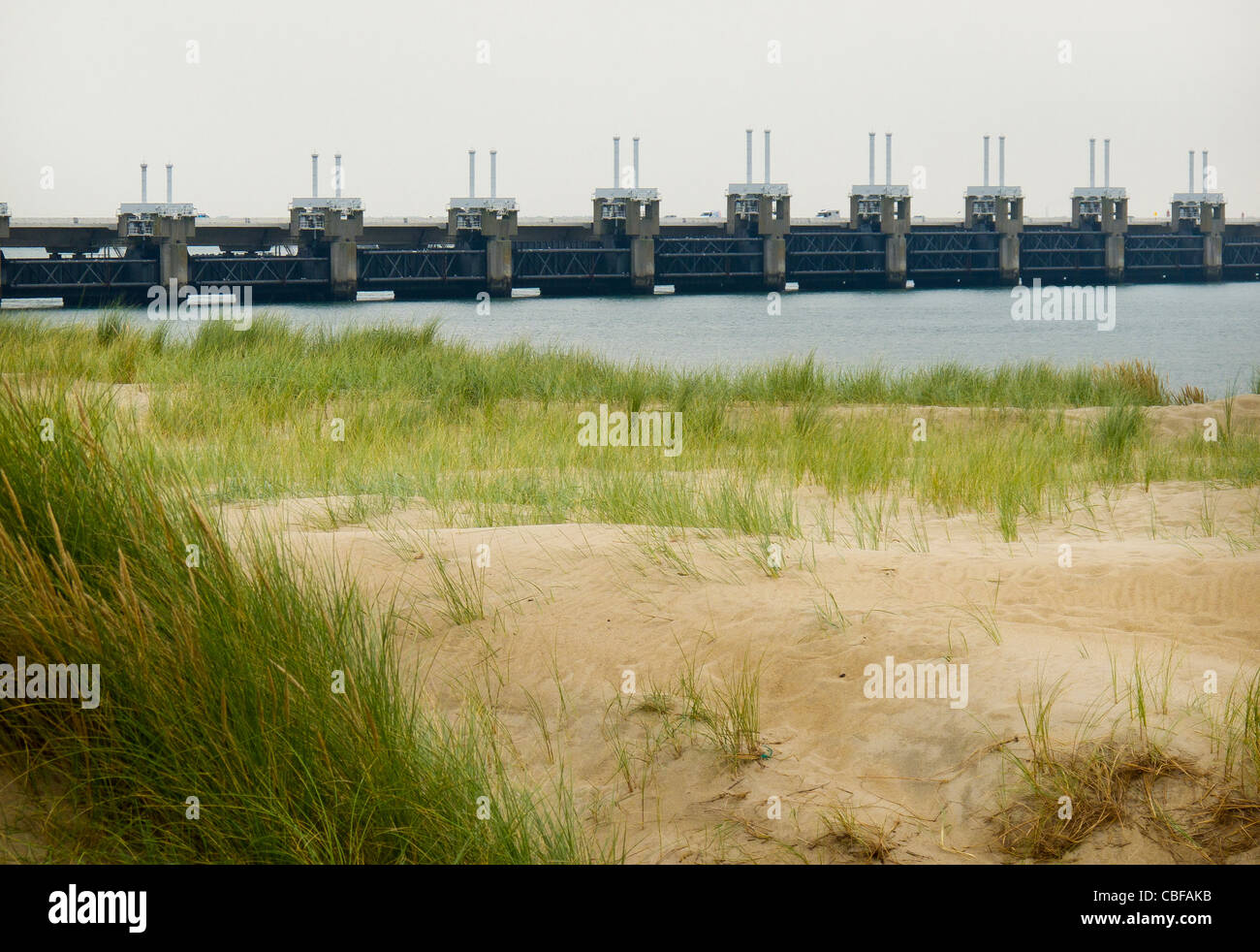 Kop van Schouwen dune - Il Oosterscheldekering (Schelda orientale mareggiata barriera) - il progetto Delta, Paesi Bassi Foto Stock