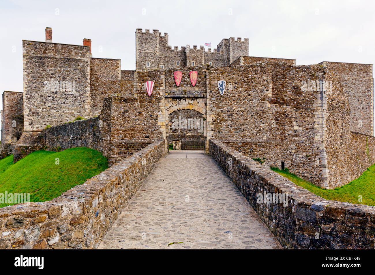 Una vista della porta del re e la grande torre, il castello di Dover, Dover, Inghilterra. Foto Stock