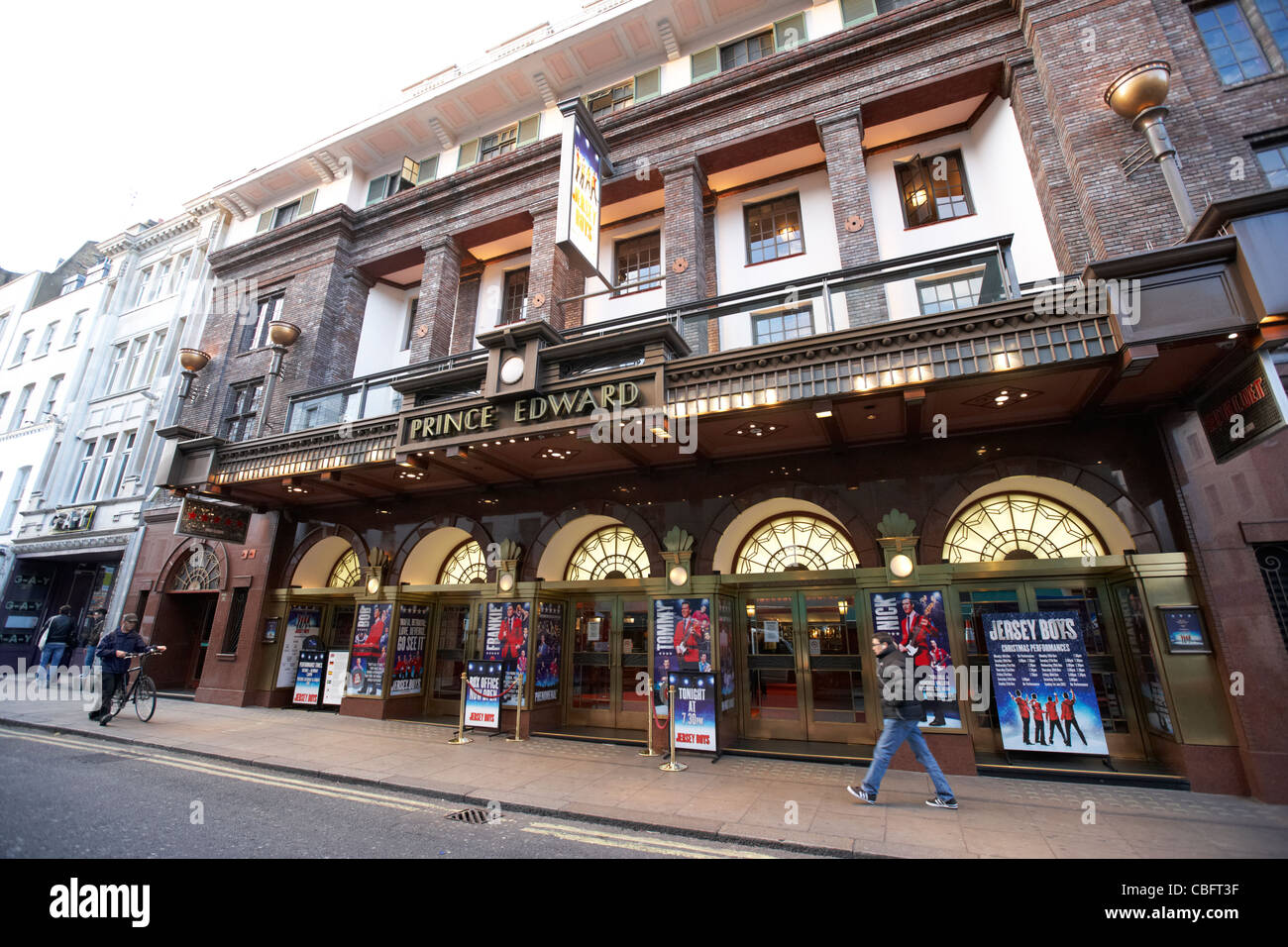 Il Prince Edward Theatre mostra jersey boys teatri West End di Londra Inghilterra Regno Unito Regno Unito Foto Stock