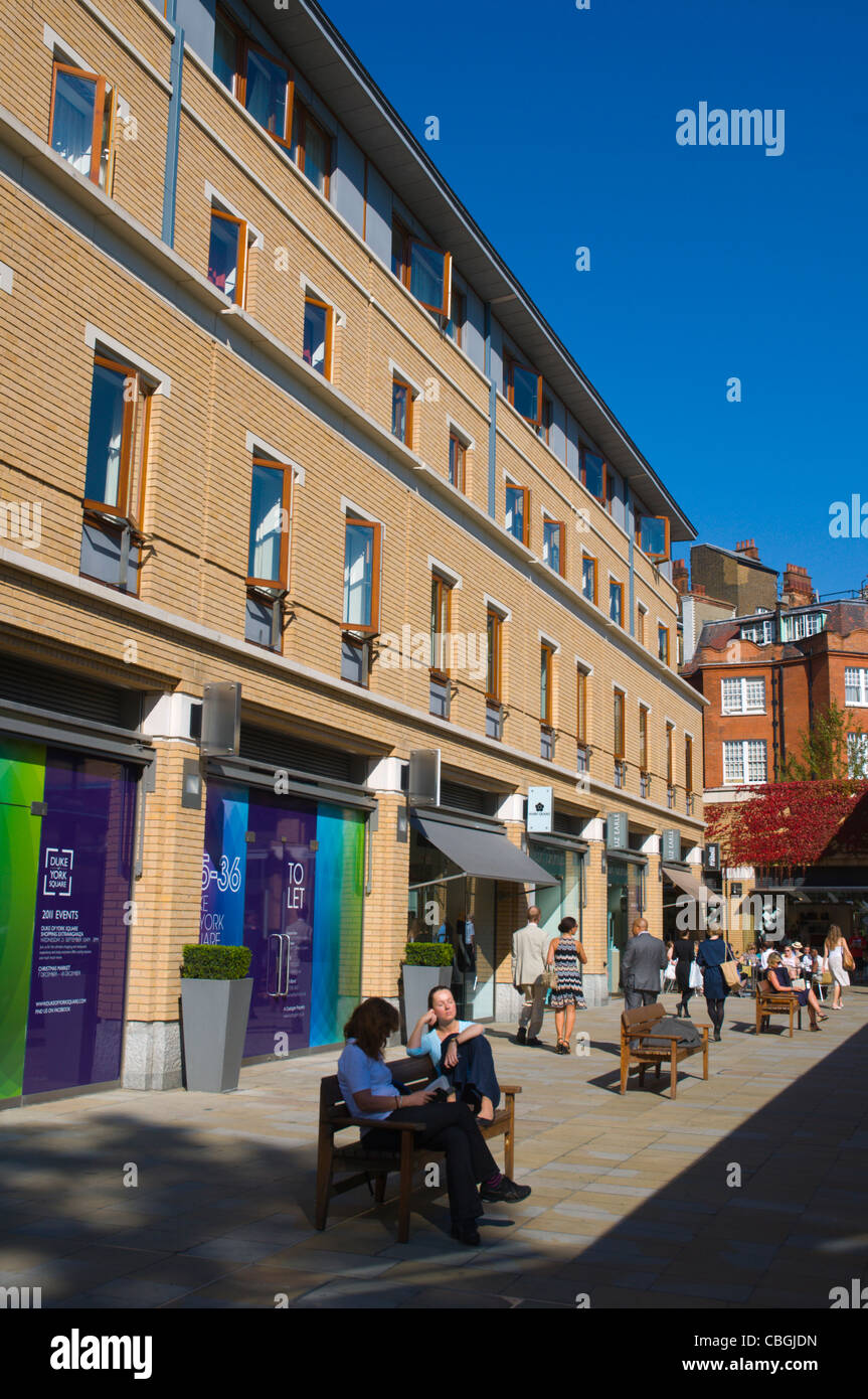 Duke of York Square a Chelsea Borough Londra Inghilterra Regno Unito Europa Foto Stock