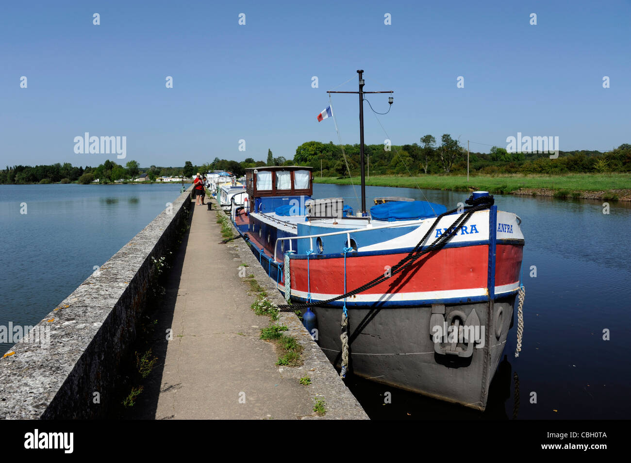 Etang de Baye stagno e canale Nivernais,Morvan parco nazionale,Nievre,Borgogna,Francia Foto Stock