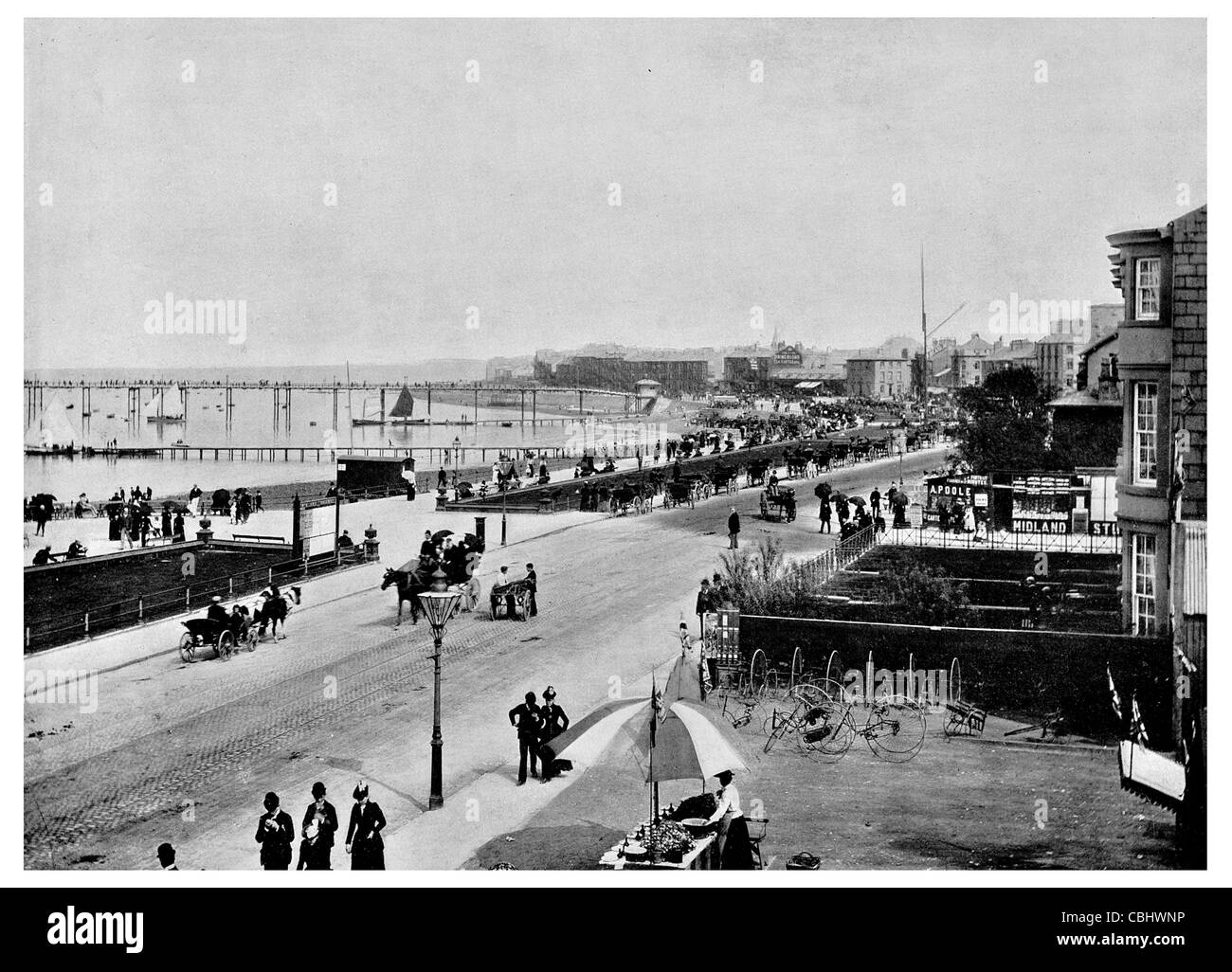 Morecambe città balneare Lancashire Inghilterra Morecambe Bay Promenade esplanade pier carro trainato da cavalli Foto Stock