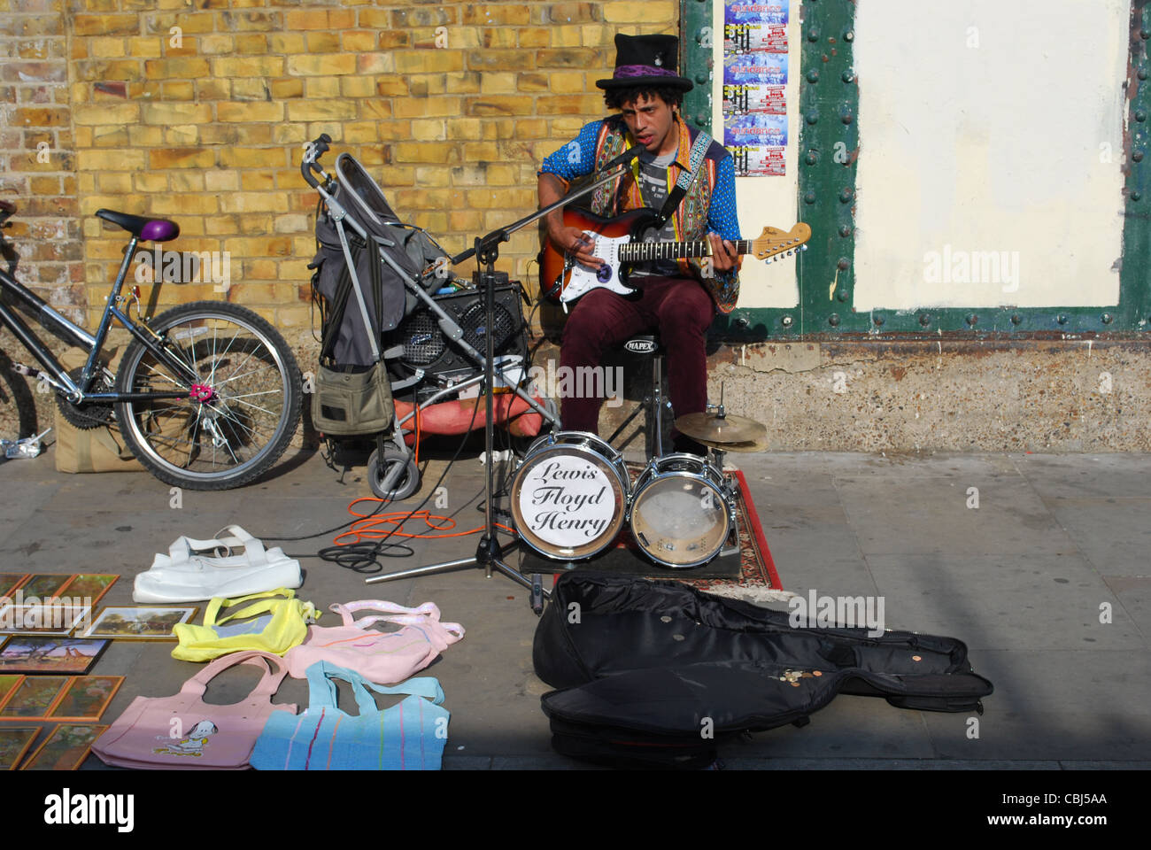 Lewis Floyd Henry musicista di strada su Brick Lane, E1, Londra Foto Stock