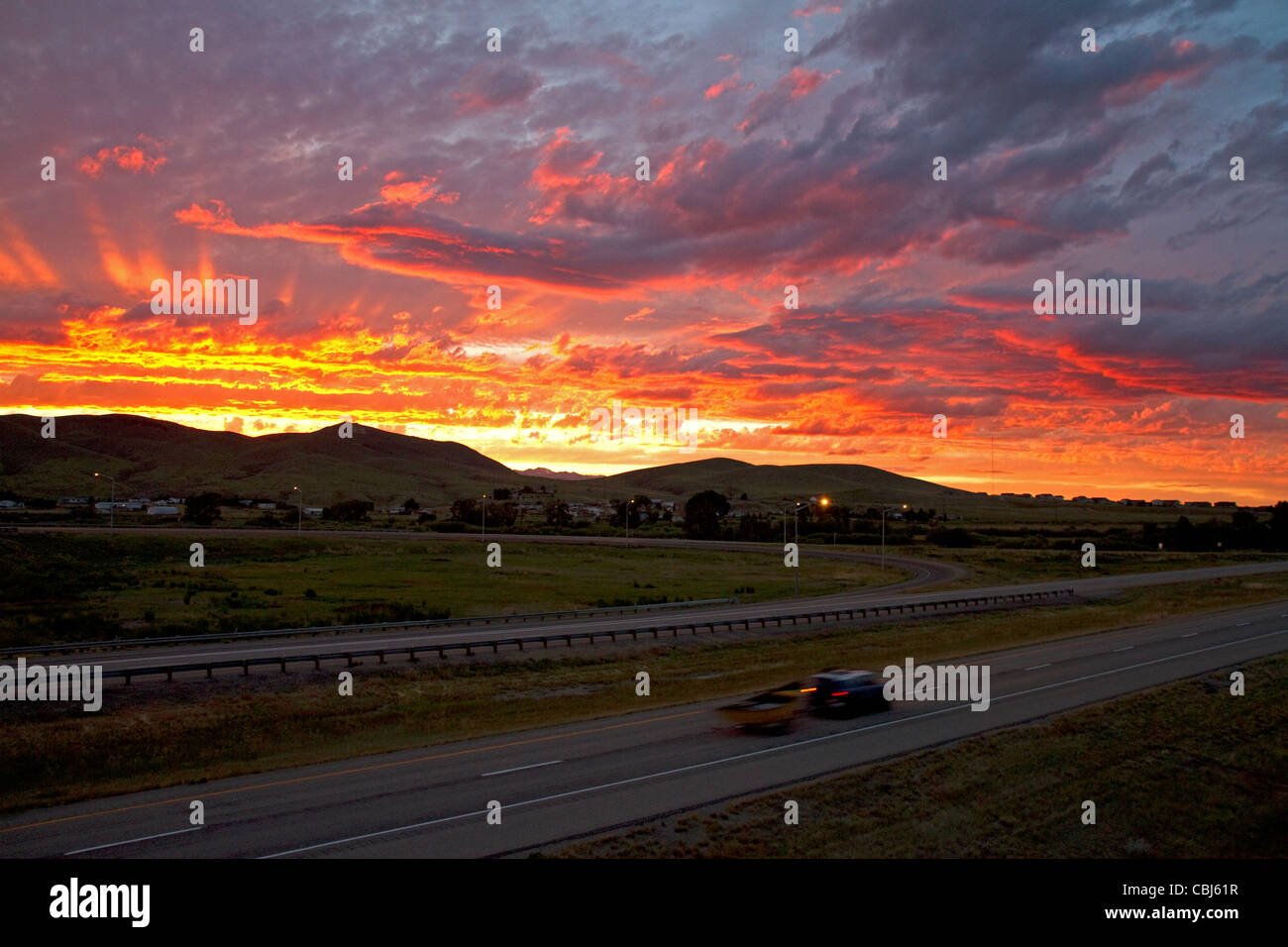 Tramonto lungo la Interstate 15 vicino Dillon, Montana, USA. Foto Stock