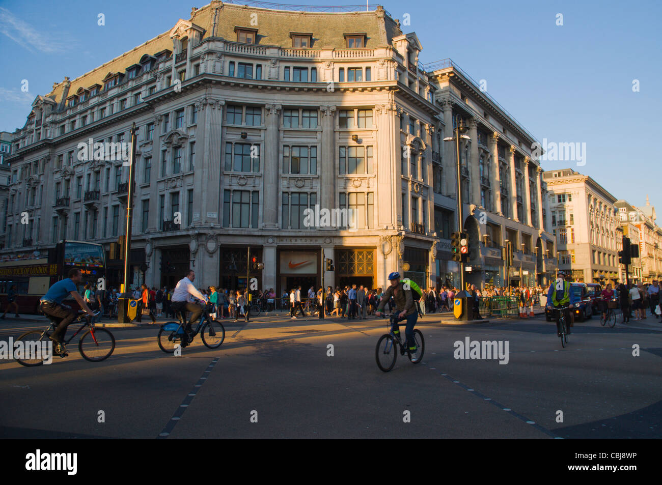 Oxford Circus junction central London Inghilterra UK Europa Foto Stock