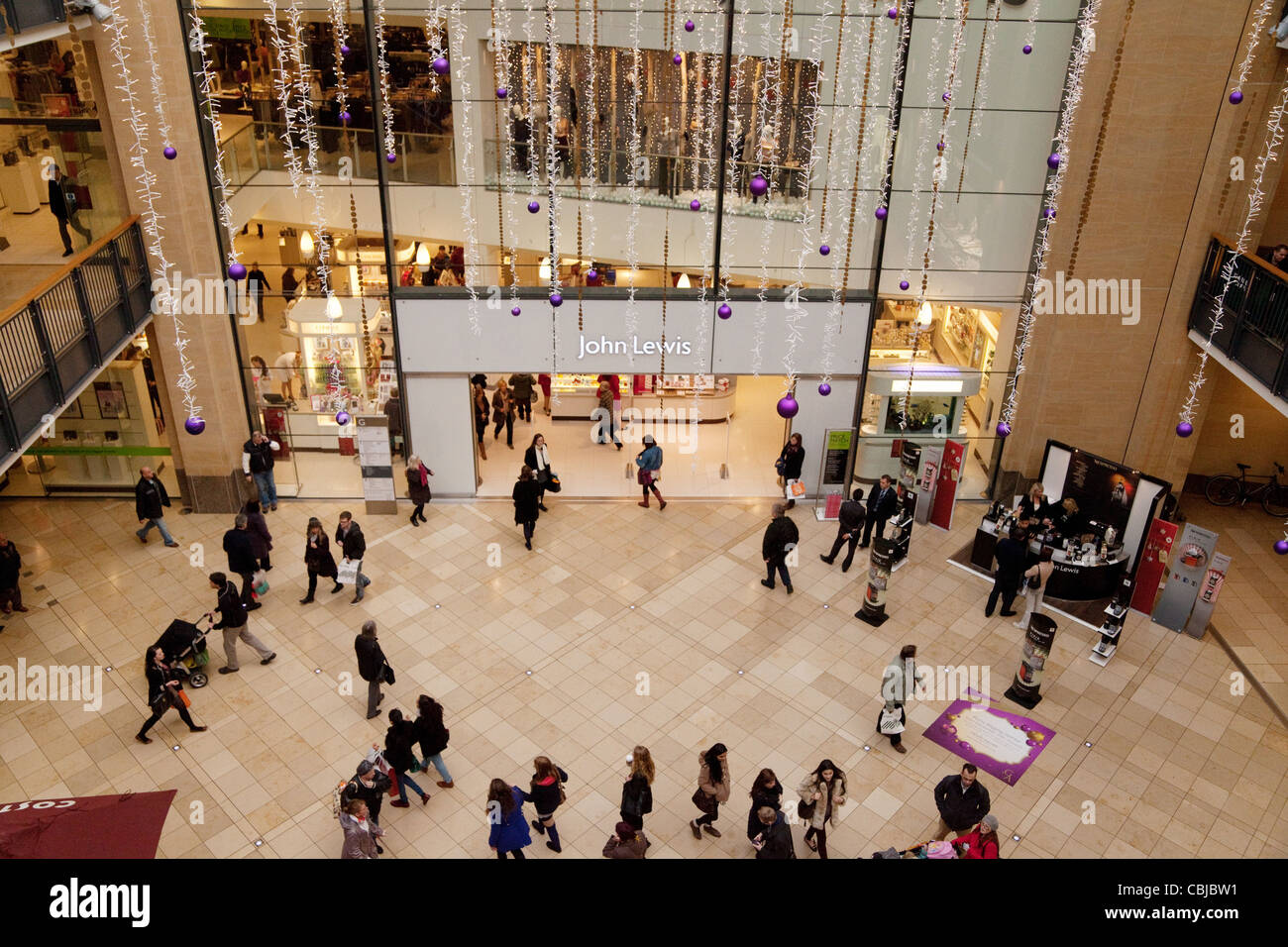 John Lewis, Cambridge il ramo a Natale Foto Stock