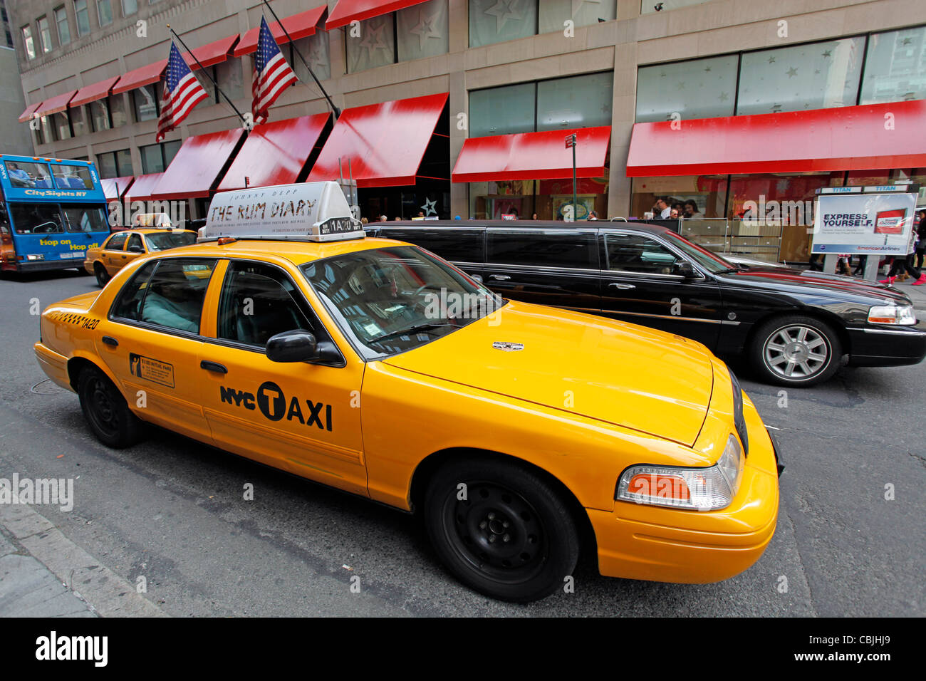 Giallo taxi in New York, Stati Uniti d'America Foto Stock