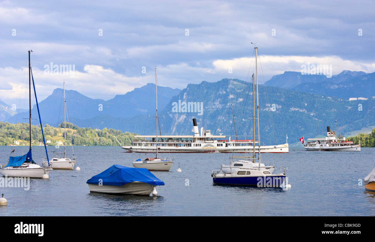 Battello a vapore con ruota a pale immagini e fotografie stock ad alta
