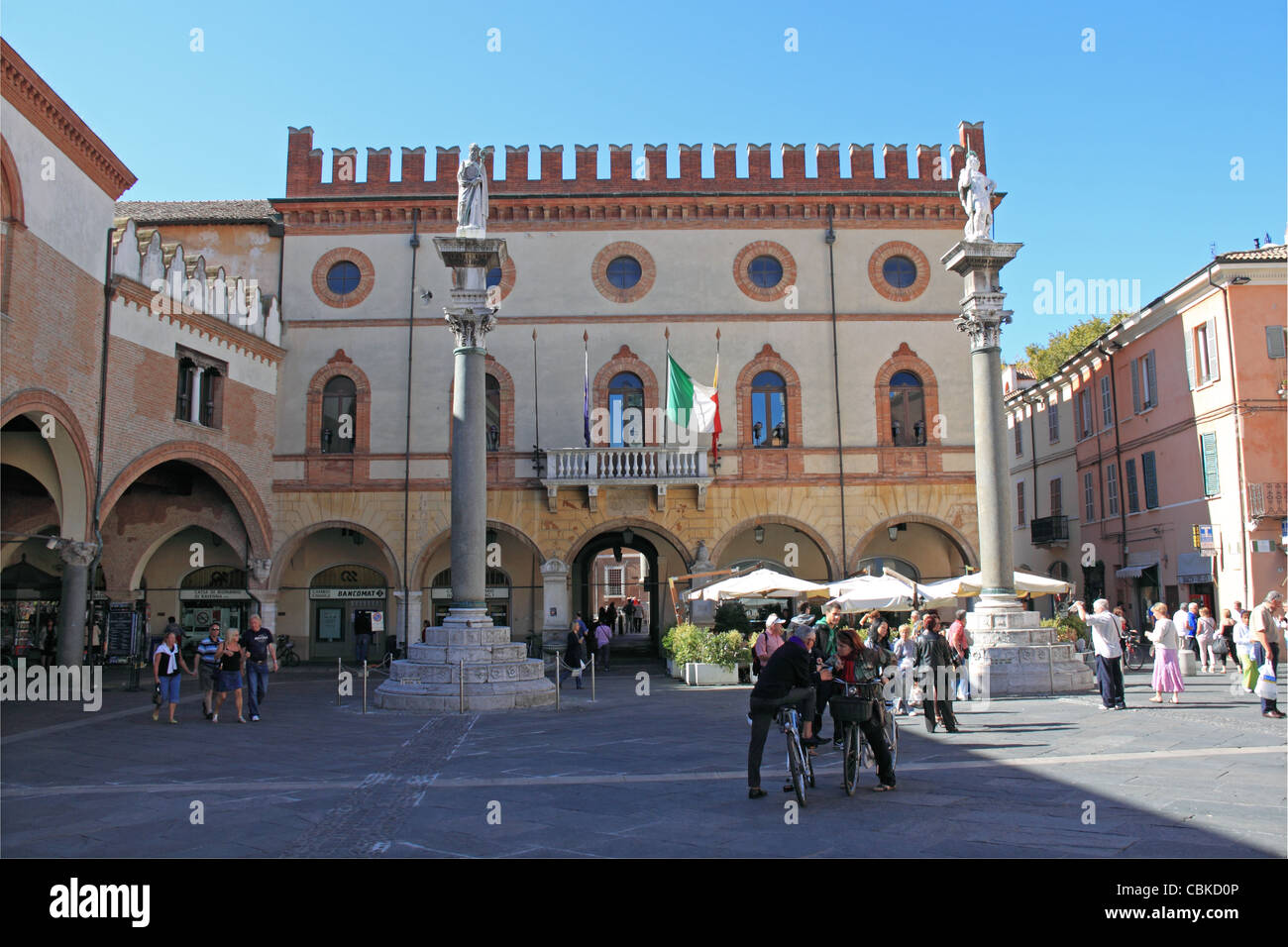 Palazzo del Comune (aka Palazzo merlato), Piazza del Popolo, Ravenna, Emilia Romagna, Italia, Europa Foto Stock