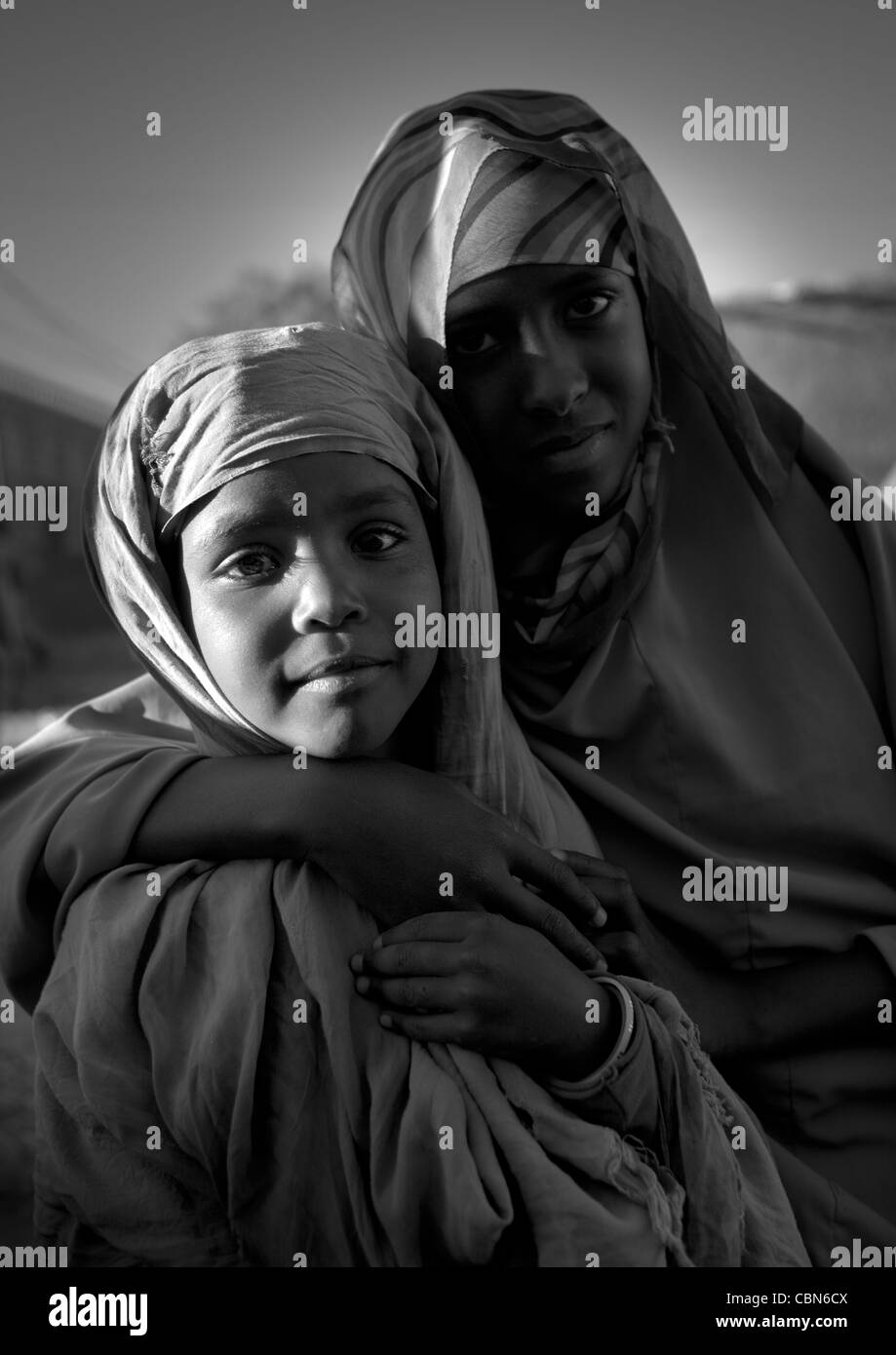 Ritratto di Carino velato nero ragazze adolescenti Boorama Somaliland Foto Stock