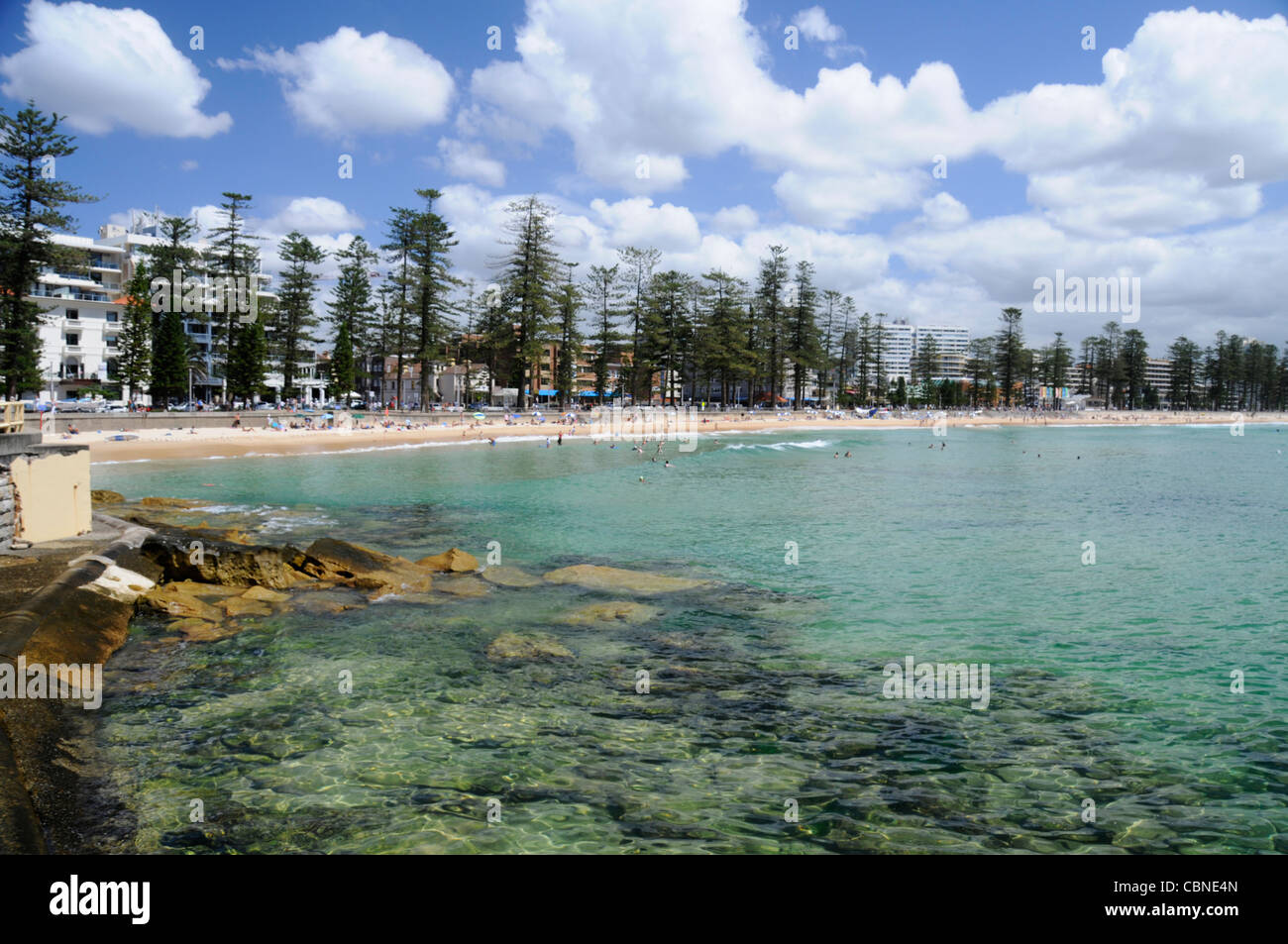 Manly Beach si affaccia sull'Oceano Pacifico vicino a Sydney nel nuovo Galles del Sud, Australia. Foto Stock