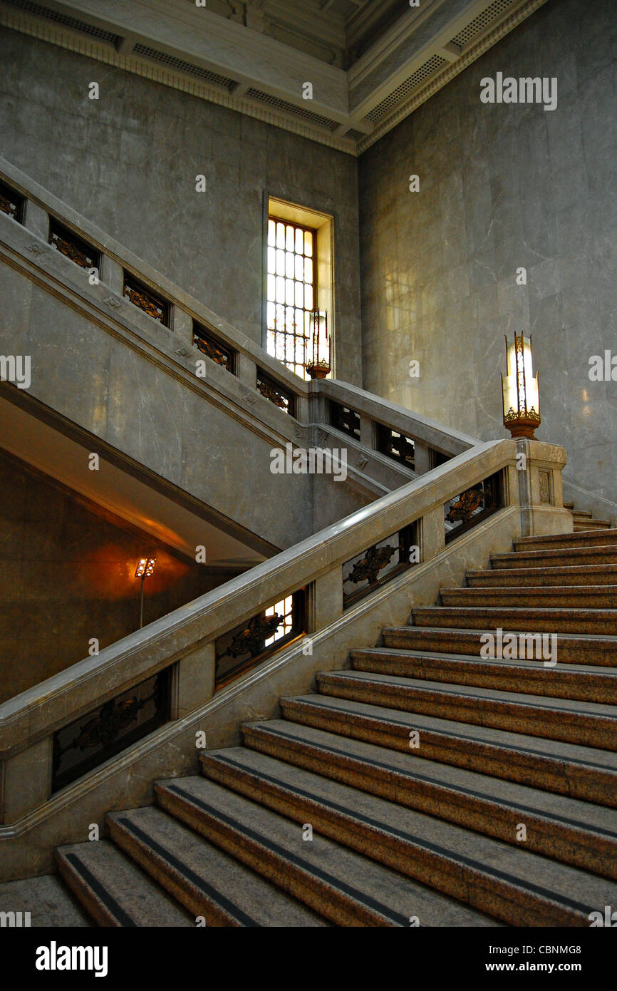 Museo Nazionale di Tokyo scale, il parco Ueno, Tokyo, Giappone Foto Stock