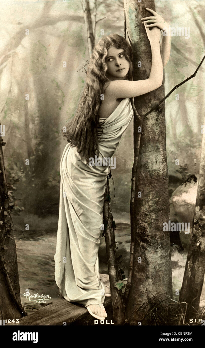 Bellissimi capelli lunghi modello all'aperto Foto Stock