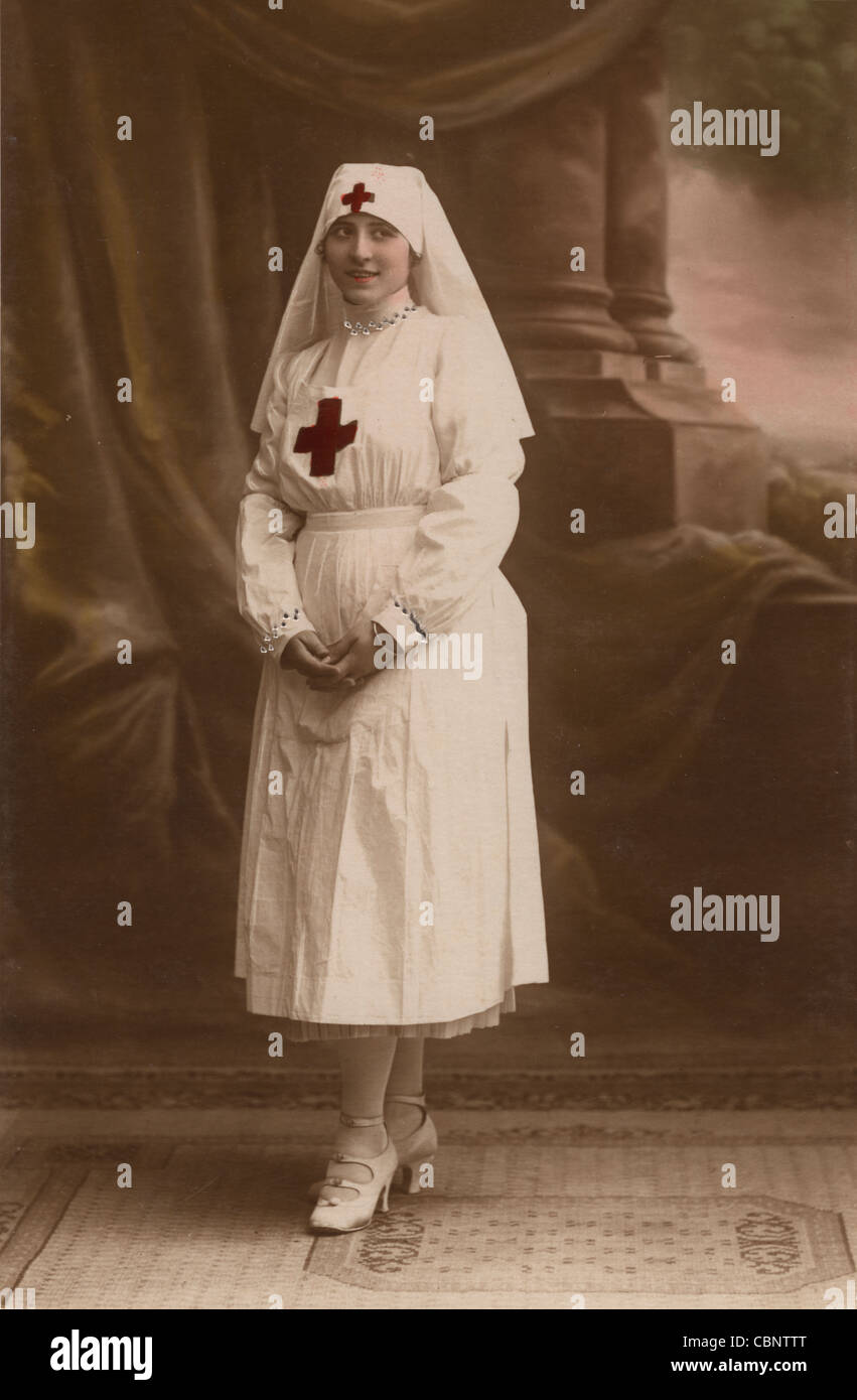 Croce Rossa spagnola infermiera in posa foto Studio Foto Stock