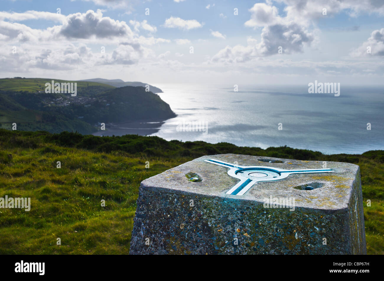 Ordnance Survey stazione di triangolazione, punto Foreland, Devon. Foto Stock